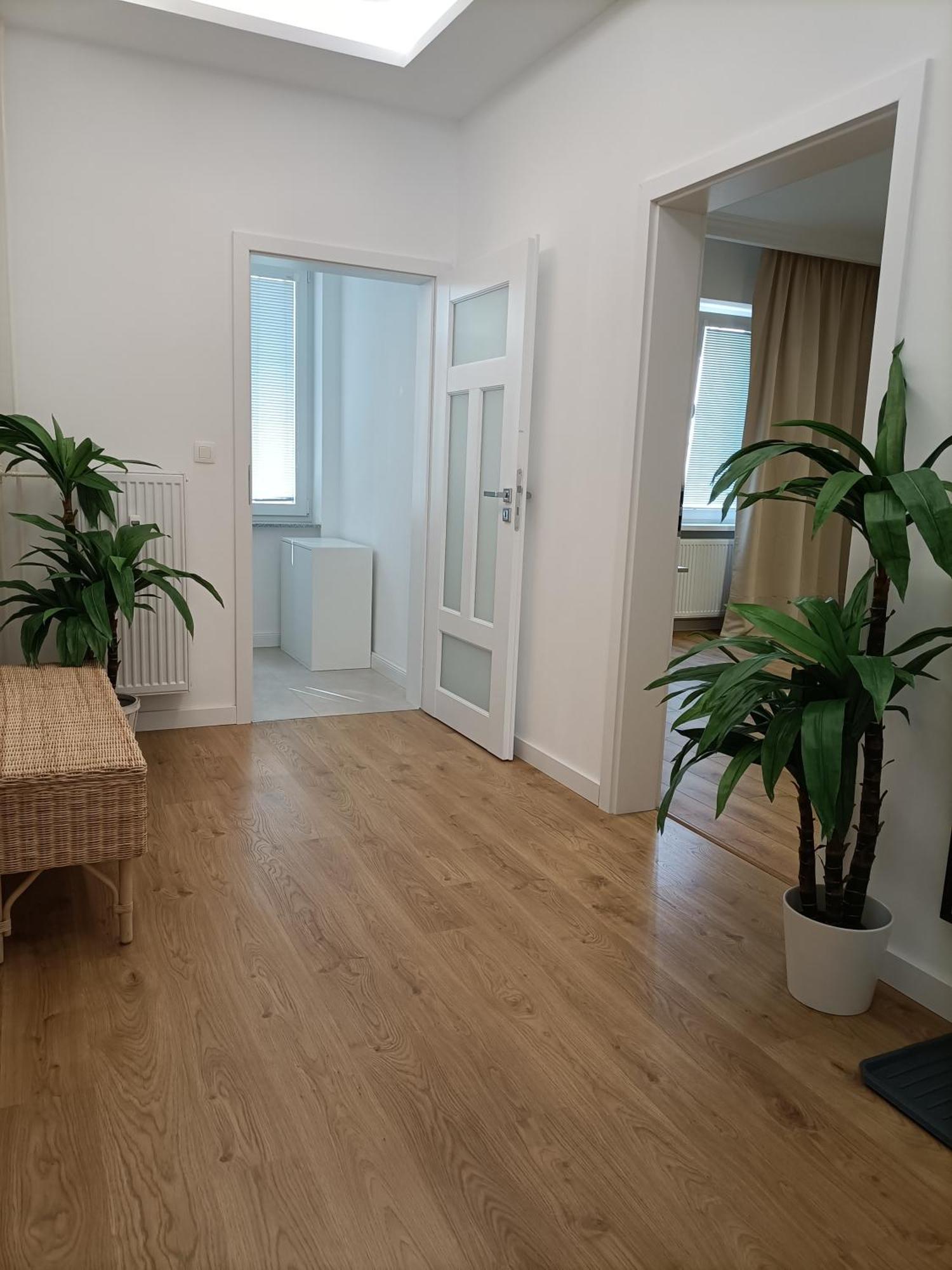 Old Town Apartment - 2 Bedrooms Bratislava Luaran gambar