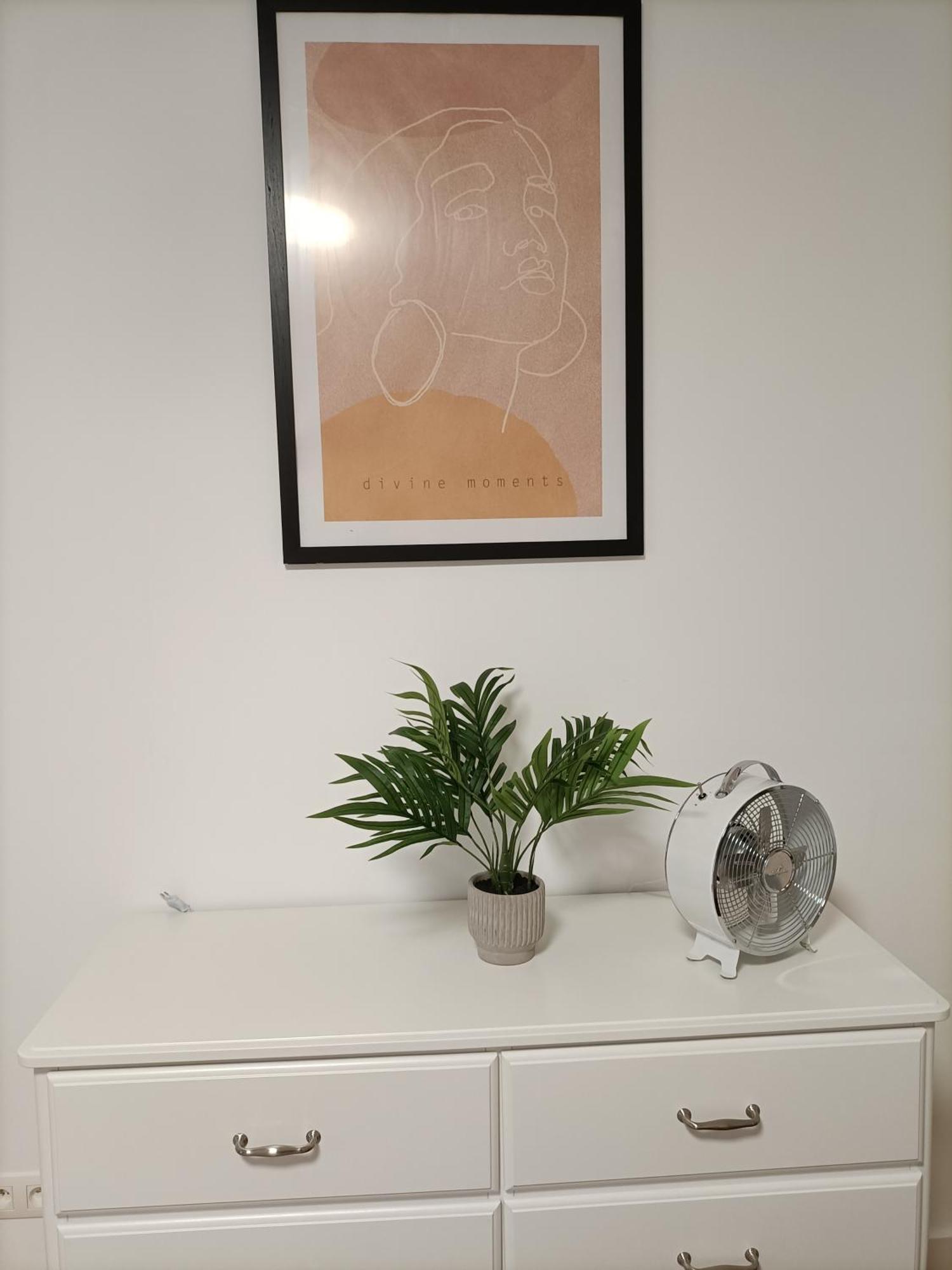 Old Town Apartment - 2 Bedrooms Bratislava Luaran gambar